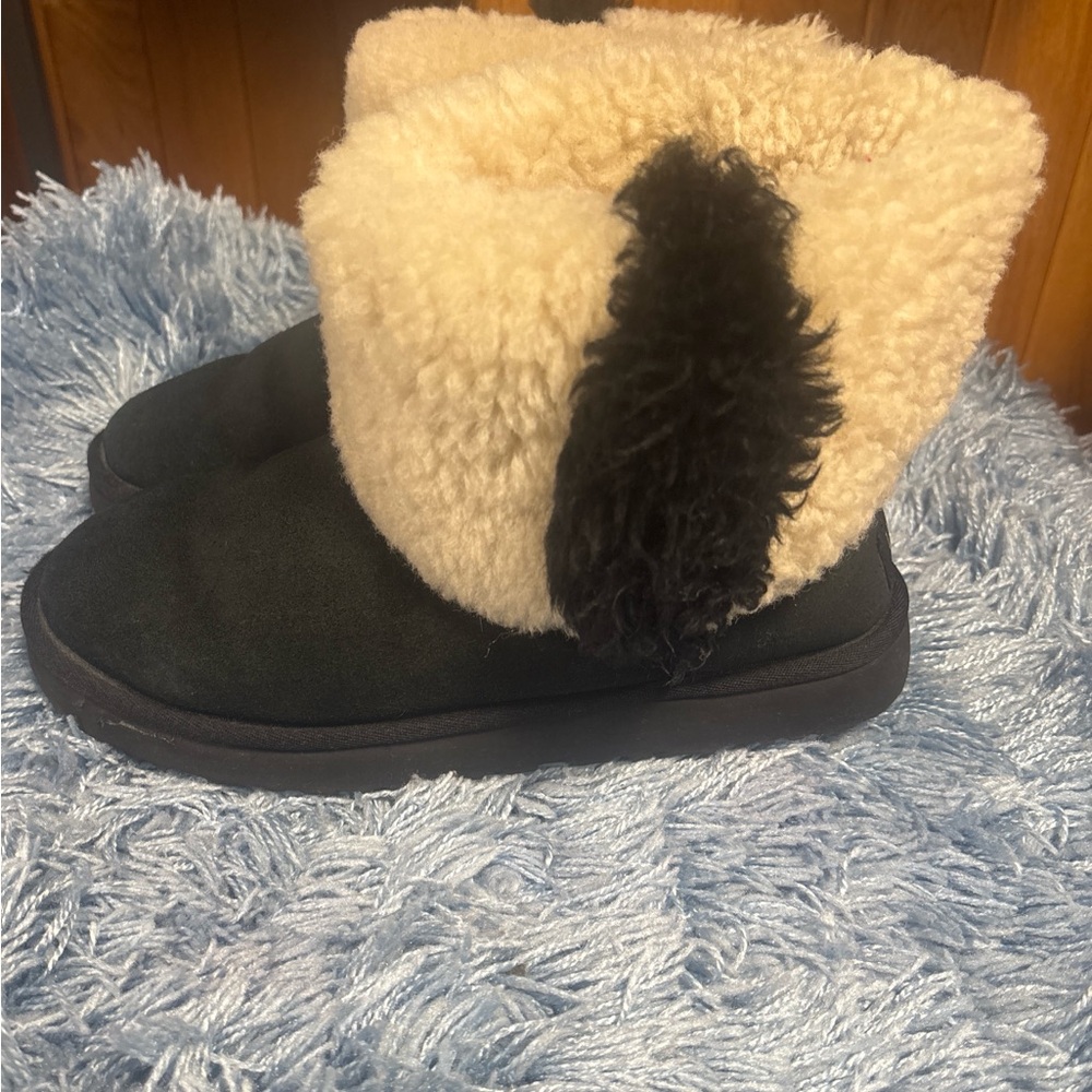 Cozy UGG Classic Mini Wisp in Black and Cream Shearling Boots